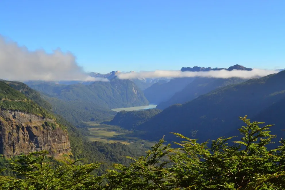 Apertura del Sendero Paso de las Nubes: Refugio Rocca – Puerto Frías con guías habilitados