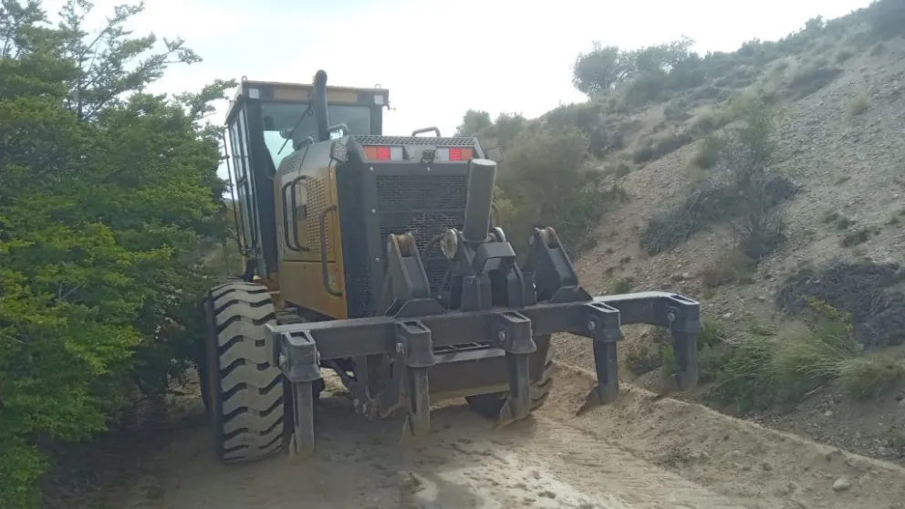 Preparan los caminos de Ñirihuau para el Rally Ciudad de Bariloche