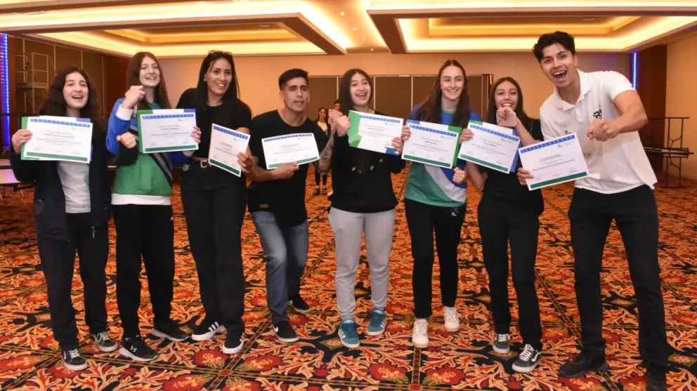 Río Negro reconoce a sus representantes deportivos