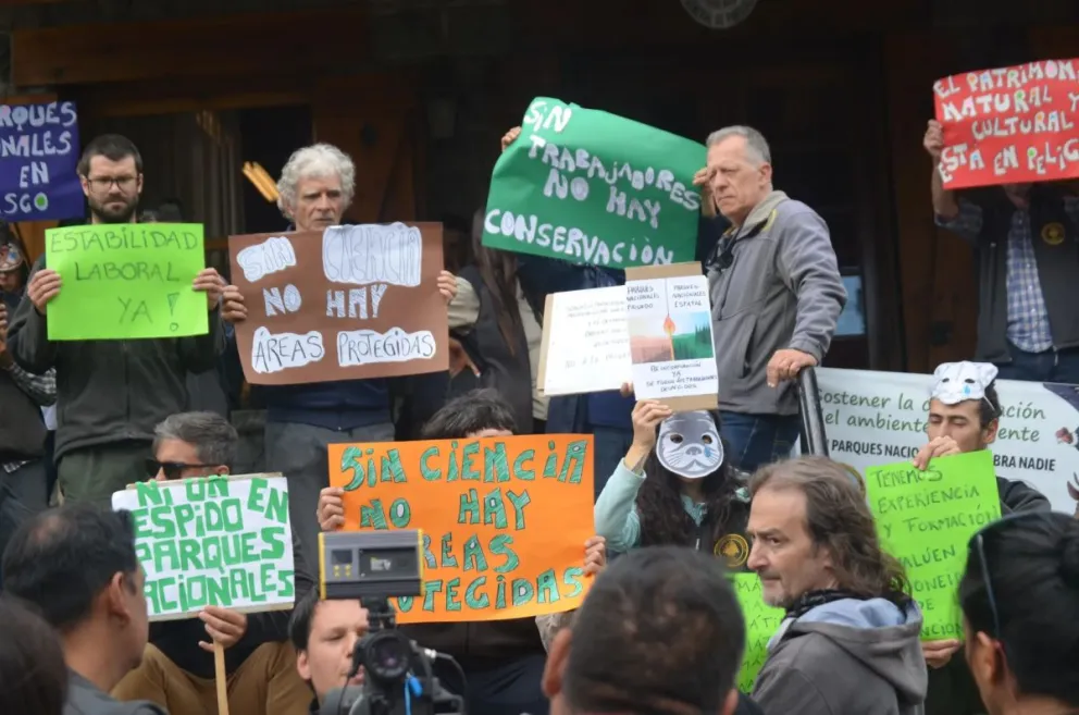 Trabajadores de Parques Nacionales reclamaron ante despidos 
