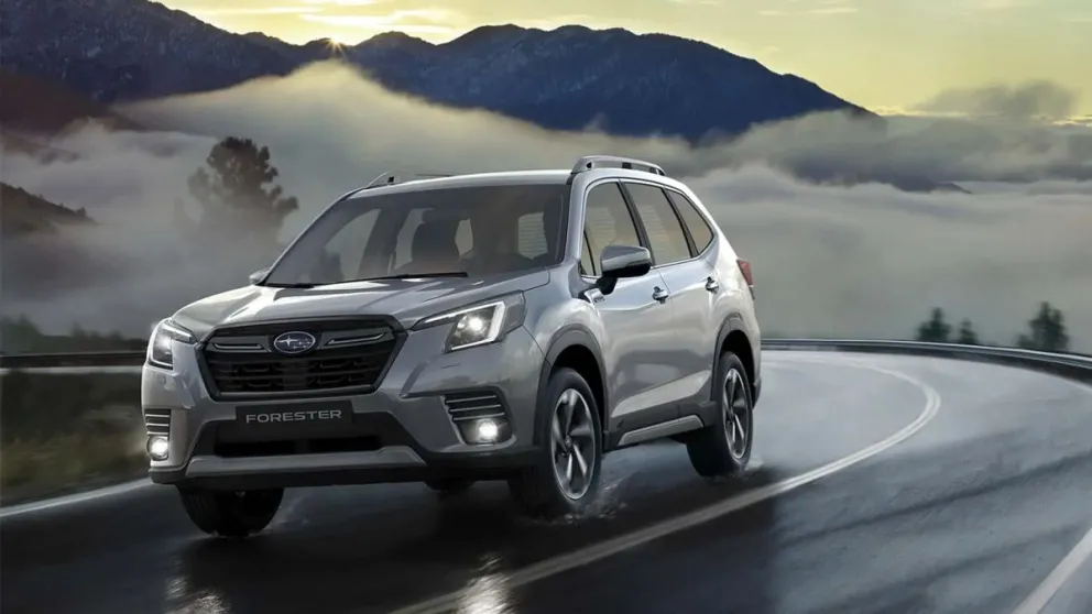 El Gobierno redujo impuestos para autos de alta gama y motos