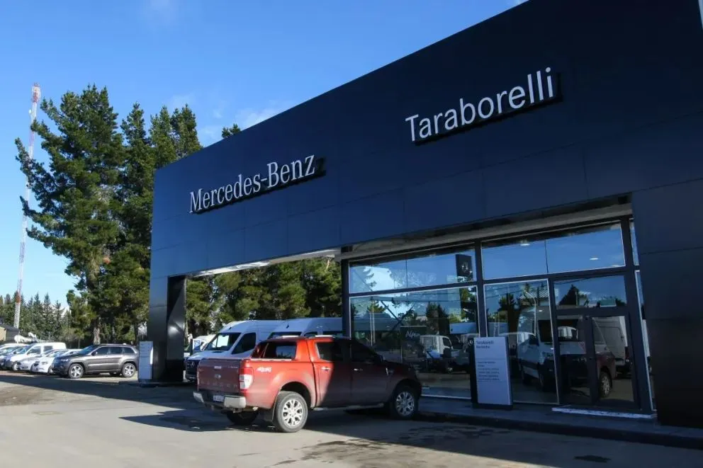 Robo en la concesionaria: Los ladrones se apoderaron de la caja fuerte