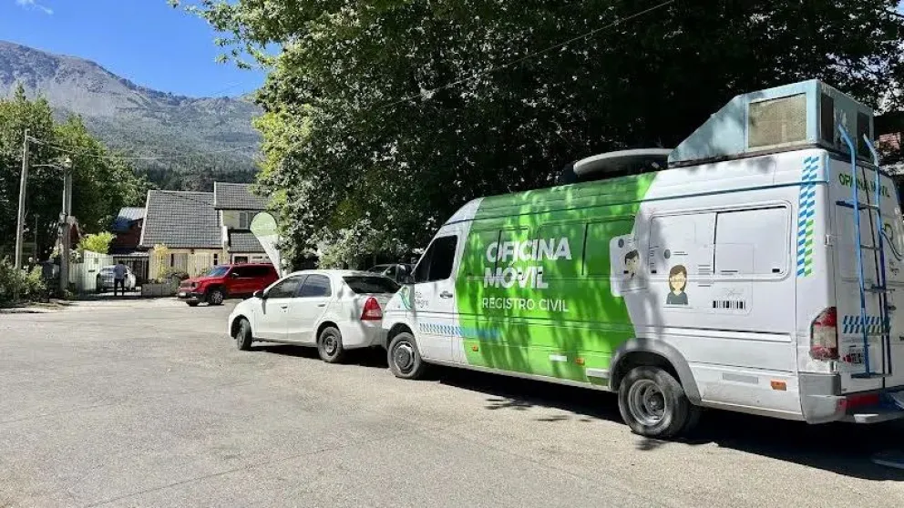 Emergencia en El Bolsón: hasta el miércoles atiende el Registro Civil Móvil