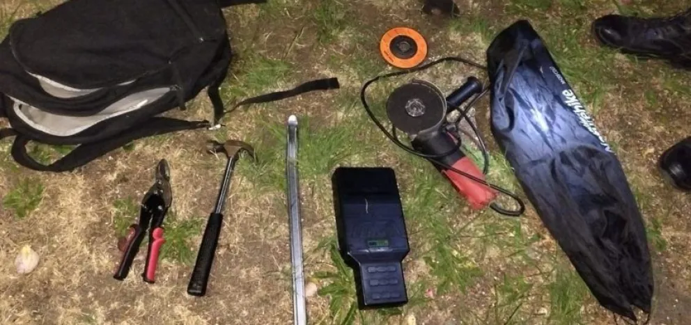 Intentaron robar en una inmobiliaria y fueron detenidos antes de ingresar