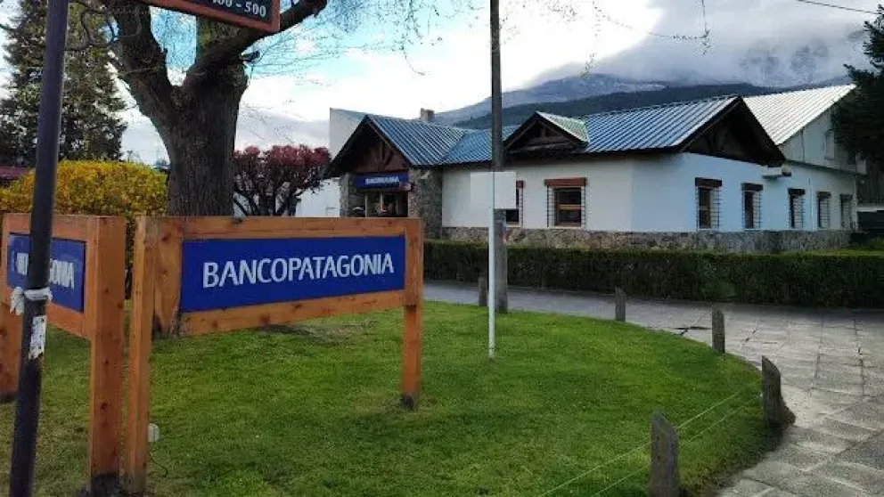 Incendios en El Bolsón: Cambio de fecha de inicio de acción en Banco Patagonia