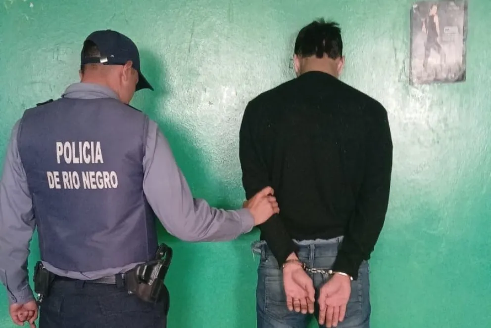 Policía recuperó computadoras robadas en dos hostels 