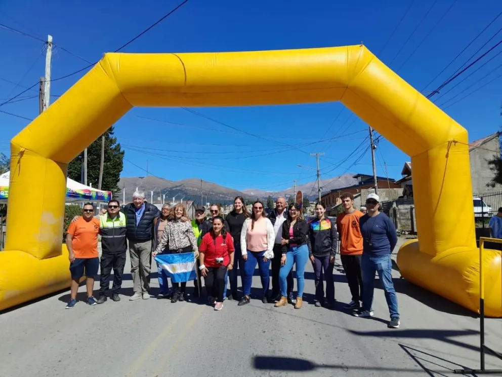 28 vehículos participaron de la edición 33 del Rally de la Mujer
