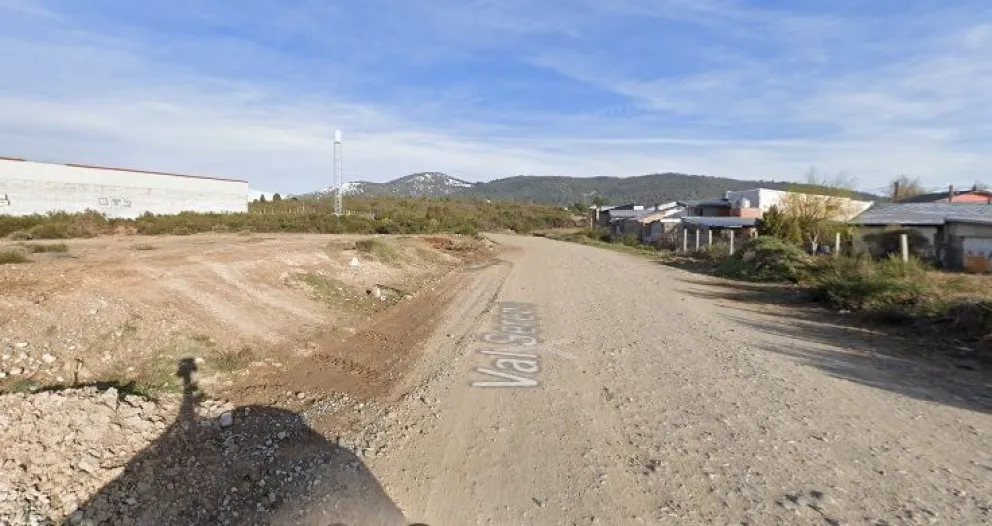 Una joven denunció un abuso sexual a pleno día en un descampado del Alto