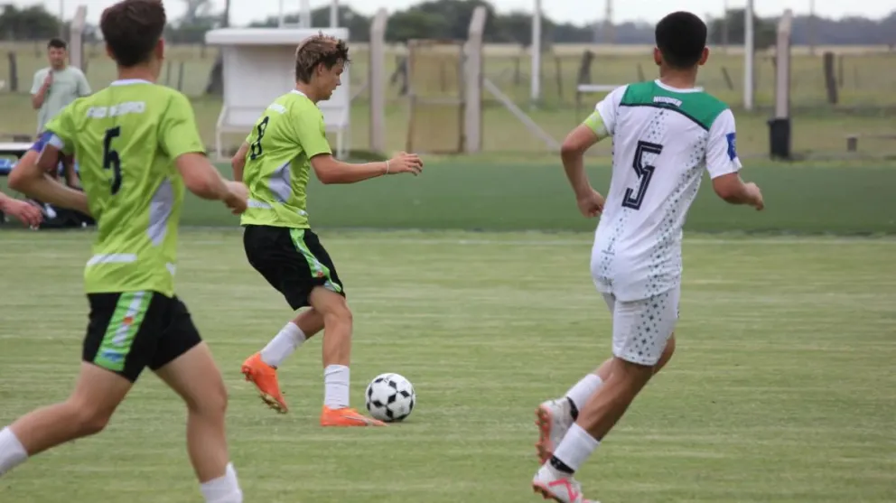 El fútbol rionegrino continúa su preparación para los Epade