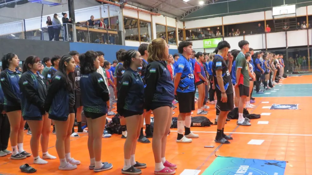 Comenzó en Bariloche el primer Clasificatorio de vóley Sub18
