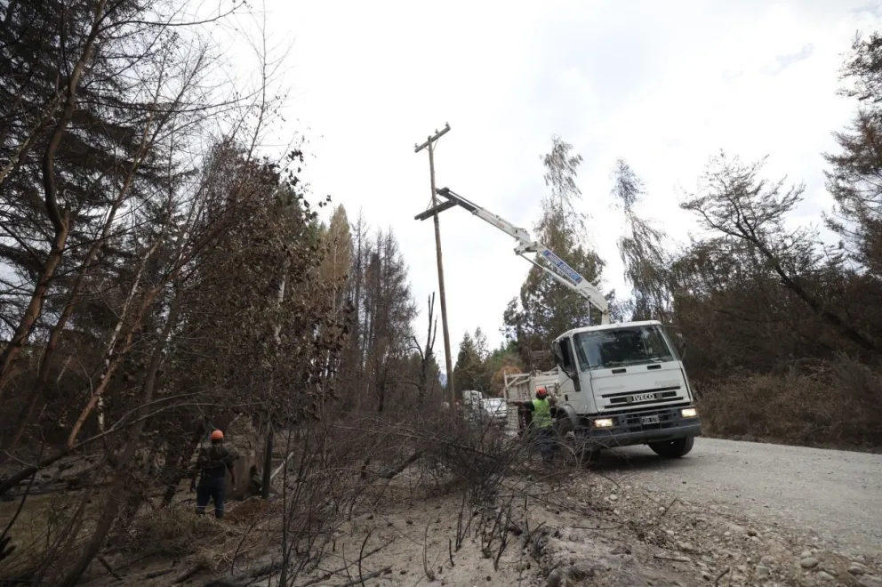 El Bolsón recuperó el 100% del servicio eléctrico tras el incendio