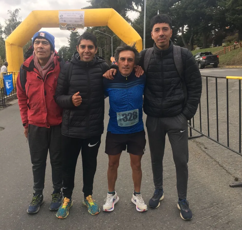 Collantes, Calfín y Vidoz en el podio de la Carrera de Miguel
