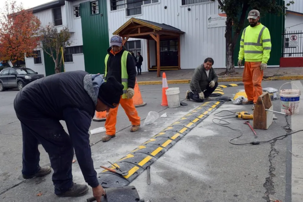 Seguridad Vial: nuevos reductores de velocidad en Villegas y Anasagasti