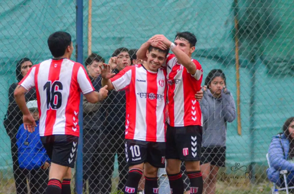 En el fútbol barilochense, Estudiantes y Gimnasia sacaron ventaja en la ida