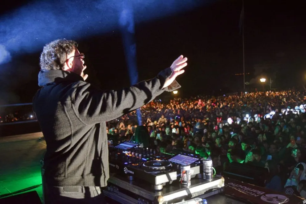 Fer Palacio brilló en una noche inolvidable de la Fiesta del Chocolate