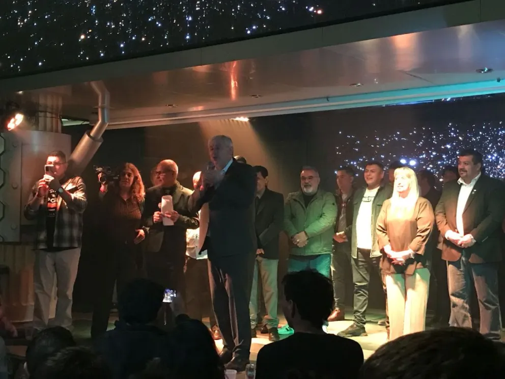 Cortés: “Al que no tome gente de Bariloche le voy a cerrar el negocio”