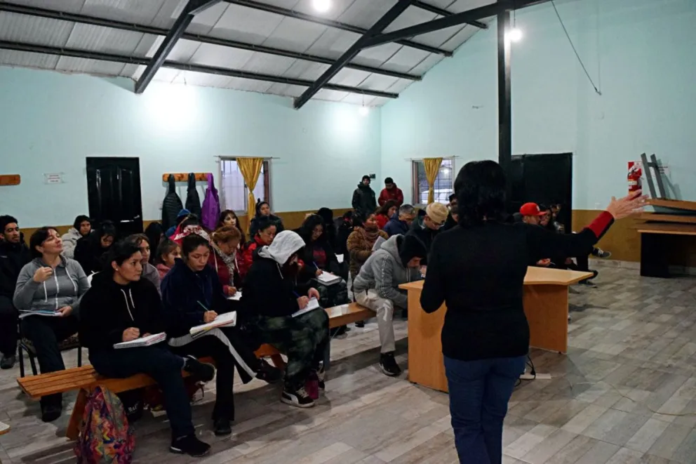 El Municipio inició capacitaciones en Nahuel Hue y las extenderá a toda la ciudad