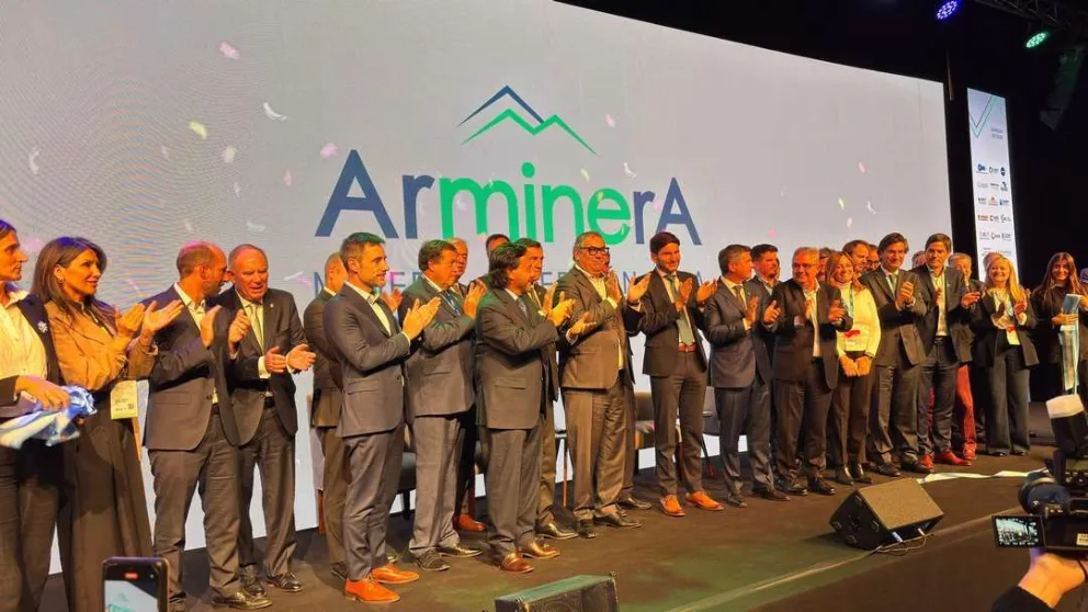 Weretilneck inauguró el stand de Río Negro en la feria Arminera