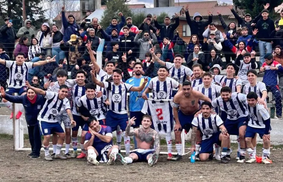 Imagen Deportivo Angostura - Facebook Fútbol Andino.