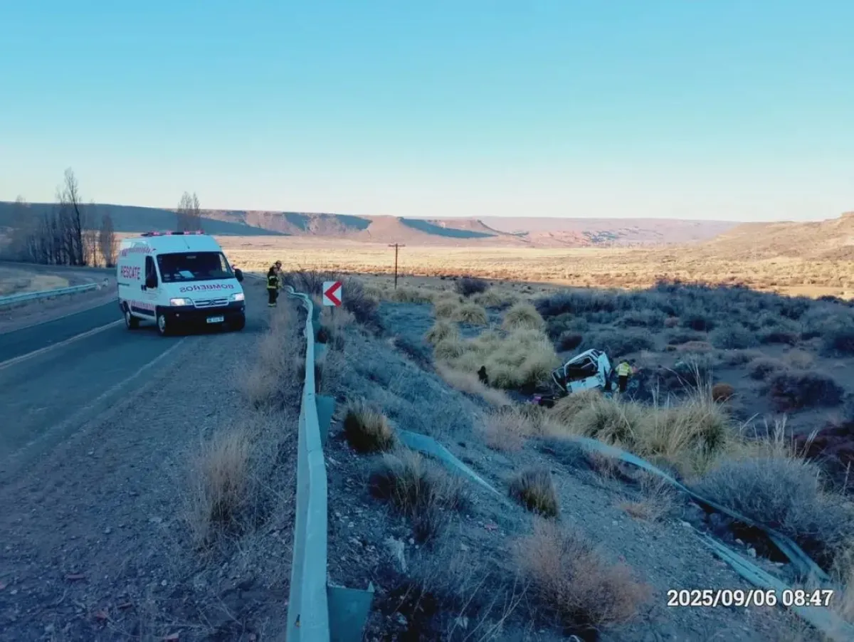 Ruta 237: cinco ocupantes heridos tras el vuelco de una camioneta cerca ...